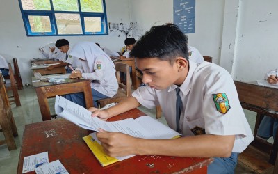 Ujian Madrasah (UM) Tahun 2025 di MA Muhammadiyah 3 Ketro Berjalan Tertib dan Lancar